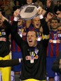 Barrufet aixecant la Copa Asobal