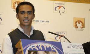 Alberto Contador, recollint el premi Ictus 2009.