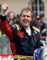 El pilot de Red Bull, Vettel, celebra la 